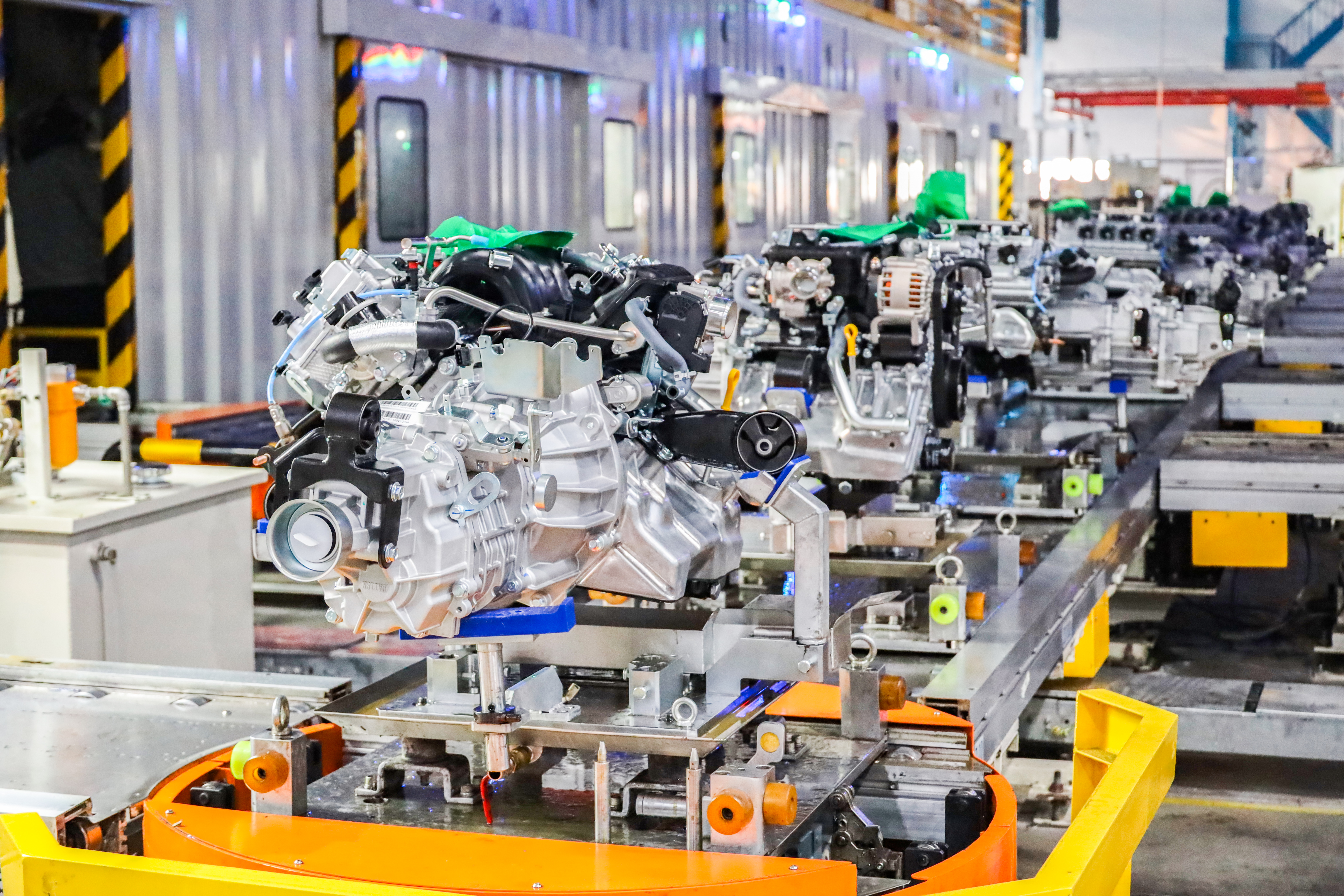 东安动力首季报捷：创新驱动结硕果 实干突破开新局 (3)